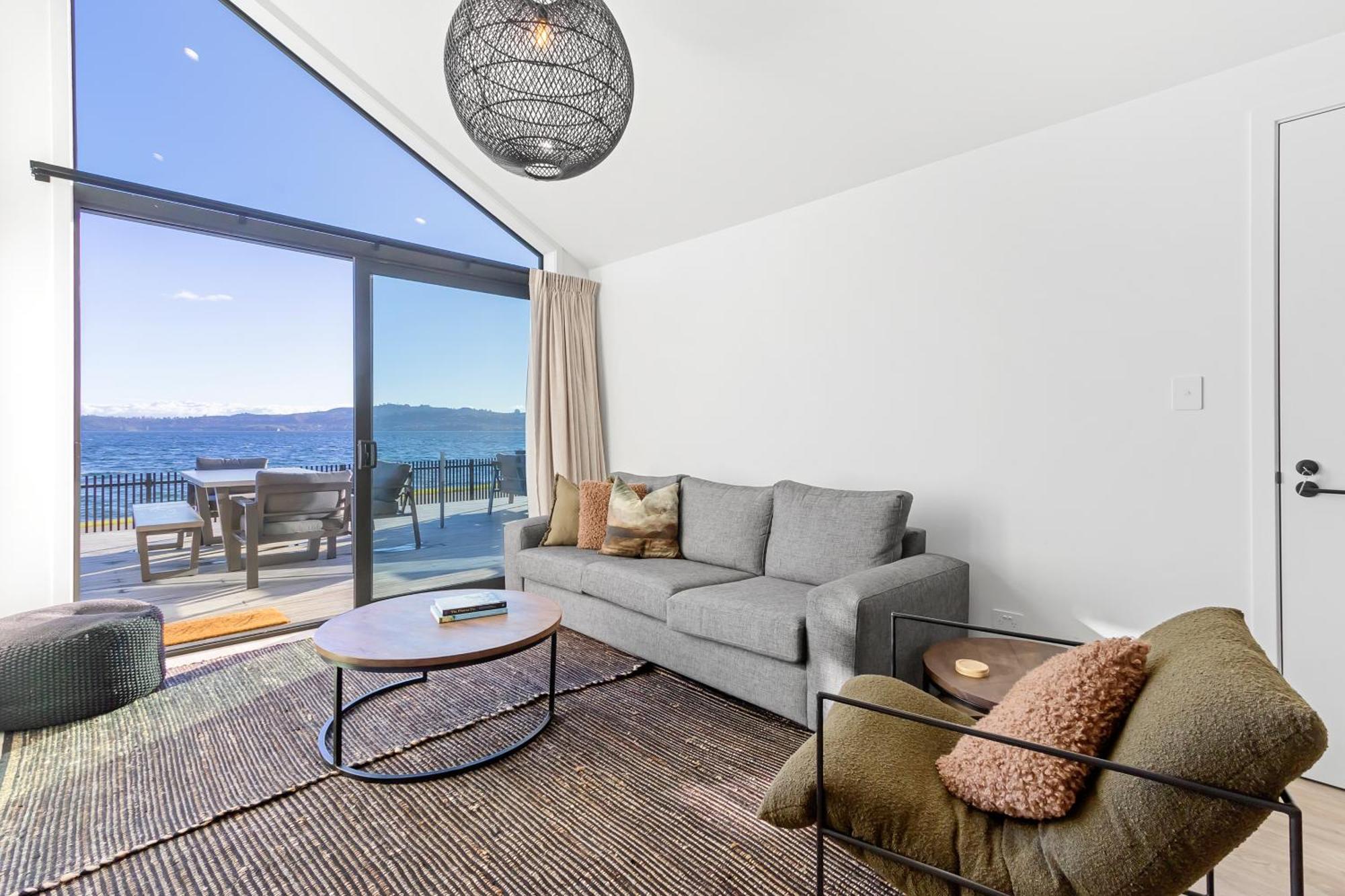 Brand New Lake Front Homes Spa Pool Lago Lago Taupo Exterior foto